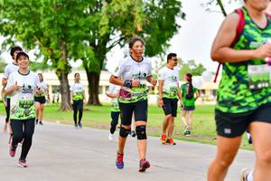 BIB: 
                            <button type="button" onclick="openModal(3720013)" class="btn btn-primary btn-sm float-right btn-popup" data-toggle="modal" data-target=".modal-high-quality">
                        <i class="fas fa-shopping-cart"></i> Add to Cart
                    </button>
                                            <button type="button" onclick="isThisMe(3720013, true)" class="btn btn-success btn-sm float-right btn-popup btn-isme hidden" data-toggle="tooltip" data-placement="bottom" title="นี่คือรูปของคุณใช่ไหม คลิกที่นี่เพื่อเอาเข้าอัลบั้ม">
                        <i class="fas fa-plus"></i> Add to album
                    </button>
                    <button type="button" onclick="isThisMe(3720013, false)" class="btn btn-warning btn-sm float-right btn-popup btn-isnotme hidden">
                        <i class="fas fa-ban"></i> Remove from album
                    </button>