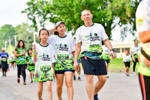 BIB: 2014
                            <button type="button" onclick="openModal(3721188)" class="btn btn-primary btn-sm float-right btn-popup" data-toggle="modal" data-target=".modal-high-quality">
                        <i class="fas fa-shopping-cart"></i> Add to Cart
                    </button>
                                            <button type="button" onclick="isThisMe(3721188, true)" class="btn btn-success btn-sm float-right btn-popup btn-isme hidden" data-toggle="tooltip" data-placement="bottom" title="นี่คือรูปของคุณใช่ไหม คลิกที่นี่เพื่อเอาเข้าอัลบั้ม">
                        <i class="fas fa-plus"></i> Add to album
                    </button>
                    <button type="button" onclick="isThisMe(3721188, false)" class="btn btn-warning btn-sm float-right btn-popup btn-isnotme hidden">
                        <i class="fas fa-ban"></i> Remove from album
                    </button>