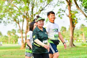 BIB: 
                            <button type="button" onclick="openModal(3720669)" class="btn btn-primary btn-sm float-right btn-popup" data-toggle="modal" data-target=".modal-high-quality">
                        <i class="fas fa-shopping-cart"></i> Add to Cart
                    </button>
                                            <button type="button" onclick="isThisMe(3720669, true)" class="btn btn-success btn-sm float-right btn-popup btn-isme hidden" data-toggle="tooltip" data-placement="bottom" title="นี่คือรูปของคุณใช่ไหม คลิกที่นี่เพื่อเอาเข้าอัลบั้ม">
                        <i class="fas fa-plus"></i> Add to album
                    </button>
                    <button type="button" onclick="isThisMe(3720669, false)" class="btn btn-warning btn-sm float-right btn-popup btn-isnotme hidden">
                        <i class="fas fa-ban"></i> Remove from album
                    </button>