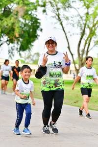 BIB: 1998
                            <button type="button" onclick="openModal(3720683)" class="btn btn-primary btn-sm float-right btn-popup" data-toggle="modal" data-target=".modal-high-quality">
                        <i class="fas fa-shopping-cart"></i> Add to Cart
                    </button>
                                            <button type="button" onclick="isThisMe(3720683, true)" class="btn btn-success btn-sm float-right btn-popup btn-isme hidden" data-toggle="tooltip" data-placement="bottom" title="นี่คือรูปของคุณใช่ไหม คลิกที่นี่เพื่อเอาเข้าอัลบั้ม">
                        <i class="fas fa-plus"></i> Add to album
                    </button>
                    <button type="button" onclick="isThisMe(3720683, false)" class="btn btn-warning btn-sm float-right btn-popup btn-isnotme hidden">
                        <i class="fas fa-ban"></i> Remove from album
                    </button>