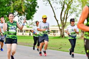 BIB: 
                            <button type="button" onclick="openModal(3718501)" class="btn btn-primary btn-sm float-right btn-popup" data-toggle="modal" data-target=".modal-high-quality">
                        <i class="fas fa-shopping-cart"></i> Add to Cart
                    </button>
                                            <button type="button" onclick="isThisMe(3718501, true)" class="btn btn-success btn-sm float-right btn-popup btn-isme hidden" data-toggle="tooltip" data-placement="bottom" title="นี่คือรูปของคุณใช่ไหม คลิกที่นี่เพื่อเอาเข้าอัลบั้ม">
                        <i class="fas fa-plus"></i> Add to album
                    </button>
                    <button type="button" onclick="isThisMe(3718501, false)" class="btn btn-warning btn-sm float-right btn-popup btn-isnotme hidden">
                        <i class="fas fa-ban"></i> Remove from album
                    </button>