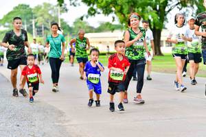 BIB: 2630, 2631, 263
                            <button type="button" onclick="openModal(3721324)" class="btn btn-primary btn-sm float-right btn-popup" data-toggle="modal" data-target=".modal-high-quality">
                        <i class="fas fa-shopping-cart"></i> Add to Cart
                    </button>
                                            <button type="button" onclick="isThisMe(3721324, true)" class="btn btn-success btn-sm float-right btn-popup btn-isme hidden" data-toggle="tooltip" data-placement="bottom" title="นี่คือรูปของคุณใช่ไหม คลิกที่นี่เพื่อเอาเข้าอัลบั้ม">
                        <i class="fas fa-plus"></i> Add to album
                    </button>
                    <button type="button" onclick="isThisMe(3721324, false)" class="btn btn-warning btn-sm float-right btn-popup btn-isnotme hidden">
                        <i class="fas fa-ban"></i> Remove from album
                    </button>