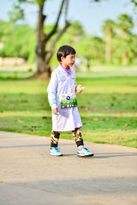 BIB: 
                            <button type="button" onclick="openModal(3718210)" class="btn btn-primary btn-sm float-right btn-popup" data-toggle="modal" data-target=".modal-high-quality">
                        <i class="fas fa-shopping-cart"></i> Add to Cart
                    </button>
                                            <button type="button" onclick="isThisMe(3718210, true)" class="btn btn-success btn-sm float-right btn-popup btn-isme hidden" data-toggle="tooltip" data-placement="bottom" title="นี่คือรูปของคุณใช่ไหม คลิกที่นี่เพื่อเอาเข้าอัลบั้ม">
                        <i class="fas fa-plus"></i> Add to album
                    </button>
                    <button type="button" onclick="isThisMe(3718210, false)" class="btn btn-warning btn-sm float-right btn-popup btn-isnotme hidden">
                        <i class="fas fa-ban"></i> Remove from album
                    </button>