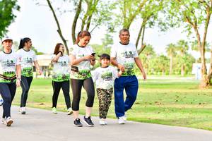 BIB: 
                            <button type="button" onclick="openModal(3721861)" class="btn btn-primary btn-sm float-right btn-popup" data-toggle="modal" data-target=".modal-high-quality">
                        <i class="fas fa-shopping-cart"></i> Add to Cart
                    </button>
                                            <button type="button" onclick="isThisMe(3721861, true)" class="btn btn-success btn-sm float-right btn-popup btn-isme hidden" data-toggle="tooltip" data-placement="bottom" title="นี่คือรูปของคุณใช่ไหม คลิกที่นี่เพื่อเอาเข้าอัลบั้ม">
                        <i class="fas fa-plus"></i> Add to album
                    </button>
                    <button type="button" onclick="isThisMe(3721861, false)" class="btn btn-warning btn-sm float-right btn-popup btn-isnotme hidden">
                        <i class="fas fa-ban"></i> Remove from album
                    </button>