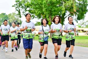 BIB: 
                            <button type="button" onclick="openModal(3721102)" class="btn btn-primary btn-sm float-right btn-popup" data-toggle="modal" data-target=".modal-high-quality">
                        <i class="fas fa-shopping-cart"></i> Add to Cart
                    </button>
                                            <button type="button" onclick="isThisMe(3721102, true)" class="btn btn-success btn-sm float-right btn-popup btn-isme hidden" data-toggle="tooltip" data-placement="bottom" title="นี่คือรูปของคุณใช่ไหม คลิกที่นี่เพื่อเอาเข้าอัลบั้ม">
                        <i class="fas fa-plus"></i> Add to album
                    </button>
                    <button type="button" onclick="isThisMe(3721102, false)" class="btn btn-warning btn-sm float-right btn-popup btn-isnotme hidden">
                        <i class="fas fa-ban"></i> Remove from album
                    </button>