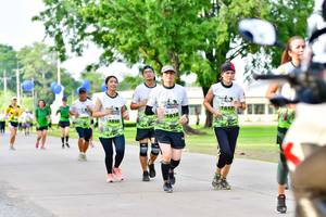 BIB: 
                            <button type="button" onclick="openModal(3721787)" class="btn btn-primary btn-sm float-right btn-popup" data-toggle="modal" data-target=".modal-high-quality">
                        <i class="fas fa-shopping-cart"></i> Add to Cart
                    </button>
                                            <button type="button" onclick="isThisMe(3721787, true)" class="btn btn-success btn-sm float-right btn-popup btn-isme hidden" data-toggle="tooltip" data-placement="bottom" title="นี่คือรูปของคุณใช่ไหม คลิกที่นี่เพื่อเอาเข้าอัลบั้ม">
                        <i class="fas fa-plus"></i> Add to album
                    </button>
                    <button type="button" onclick="isThisMe(3721787, false)" class="btn btn-warning btn-sm float-right btn-popup btn-isnotme hidden">
                        <i class="fas fa-ban"></i> Remove from album
                    </button>