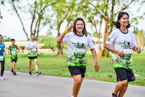 BIB: 
                            <button type="button" onclick="openModal(3718190)" class="btn btn-primary btn-sm float-right btn-popup" data-toggle="modal" data-target=".modal-high-quality">
                        <i class="fas fa-shopping-cart"></i> Add to Cart
                    </button>
                                            <button type="button" onclick="isThisMe(3718190, true)" class="btn btn-success btn-sm float-right btn-popup btn-isme hidden" data-toggle="tooltip" data-placement="bottom" title="นี่คือรูปของคุณใช่ไหม คลิกที่นี่เพื่อเอาเข้าอัลบั้ม">
                        <i class="fas fa-plus"></i> Add to album
                    </button>
                    <button type="button" onclick="isThisMe(3718190, false)" class="btn btn-warning btn-sm float-right btn-popup btn-isnotme hidden">
                        <i class="fas fa-ban"></i> Remove from album
                    </button>