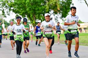 BIB: 2636
                            <button type="button" onclick="openModal(3718572)" class="btn btn-primary btn-sm float-right btn-popup" data-toggle="modal" data-target=".modal-high-quality">
                        <i class="fas fa-shopping-cart"></i> Add to Cart
                    </button>
                                            <button type="button" onclick="isThisMe(3718572, true)" class="btn btn-success btn-sm float-right btn-popup btn-isme hidden" data-toggle="tooltip" data-placement="bottom" title="นี่คือรูปของคุณใช่ไหม คลิกที่นี่เพื่อเอาเข้าอัลบั้ม">
                        <i class="fas fa-plus"></i> Add to album
                    </button>
                    <button type="button" onclick="isThisMe(3718572, false)" class="btn btn-warning btn-sm float-right btn-popup btn-isnotme hidden">
                        <i class="fas fa-ban"></i> Remove from album
                    </button>