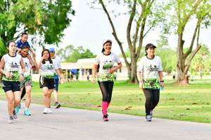 BIB: 
                            <button type="button" onclick="openModal(3721586)" class="btn btn-primary btn-sm float-right btn-popup" data-toggle="modal" data-target=".modal-high-quality">
                        <i class="fas fa-shopping-cart"></i> Add to Cart
                    </button>
                                            <button type="button" onclick="isThisMe(3721586, true)" class="btn btn-success btn-sm float-right btn-popup btn-isme hidden" data-toggle="tooltip" data-placement="bottom" title="นี่คือรูปของคุณใช่ไหม คลิกที่นี่เพื่อเอาเข้าอัลบั้ม">
                        <i class="fas fa-plus"></i> Add to album
                    </button>
                    <button type="button" onclick="isThisMe(3721586, false)" class="btn btn-warning btn-sm float-right btn-popup btn-isnotme hidden">
                        <i class="fas fa-ban"></i> Remove from album
                    </button>