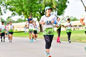 BIB: 
                            <button type="button" onclick="openModal(3721590)" class="btn btn-primary btn-sm float-right btn-popup" data-toggle="modal" data-target=".modal-high-quality">
                        <i class="fas fa-shopping-cart"></i> Add to Cart
                    </button>
                                            <button type="button" onclick="isThisMe(3721590, true)" class="btn btn-success btn-sm float-right btn-popup btn-isme hidden" data-toggle="tooltip" data-placement="bottom" title="นี่คือรูปของคุณใช่ไหม คลิกที่นี่เพื่อเอาเข้าอัลบั้ม">
                        <i class="fas fa-plus"></i> Add to album
                    </button>
                    <button type="button" onclick="isThisMe(3721590, false)" class="btn btn-warning btn-sm float-right btn-popup btn-isnotme hidden">
                        <i class="fas fa-ban"></i> Remove from album
                    </button>