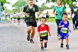 BIB: 2632
                            <button type="button" onclick="openModal(3721333)" class="btn btn-primary btn-sm float-right btn-popup" data-toggle="modal" data-target=".modal-high-quality">
                        <i class="fas fa-shopping-cart"></i> Add to Cart
                    </button>
                                            <button type="button" onclick="isThisMe(3721333, true)" class="btn btn-success btn-sm float-right btn-popup btn-isme hidden" data-toggle="tooltip" data-placement="bottom" title="นี่คือรูปของคุณใช่ไหม คลิกที่นี่เพื่อเอาเข้าอัลบั้ม">
                        <i class="fas fa-plus"></i> Add to album
                    </button>
                    <button type="button" onclick="isThisMe(3721333, false)" class="btn btn-warning btn-sm float-right btn-popup btn-isnotme hidden">
                        <i class="fas fa-ban"></i> Remove from album
                    </button>