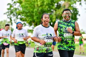 BIB: 1994
                            <button type="button" onclick="openModal(3720359)" class="btn btn-primary btn-sm float-right btn-popup" data-toggle="modal" data-target=".modal-high-quality">
                        <i class="fas fa-shopping-cart"></i> Add to Cart
                    </button>
                                            <button type="button" onclick="isThisMe(3720359, true)" class="btn btn-success btn-sm float-right btn-popup btn-isme hidden" data-toggle="tooltip" data-placement="bottom" title="นี่คือรูปของคุณใช่ไหม คลิกที่นี่เพื่อเอาเข้าอัลบั้ม">
                        <i class="fas fa-plus"></i> Add to album
                    </button>
                    <button type="button" onclick="isThisMe(3720359, false)" class="btn btn-warning btn-sm float-right btn-popup btn-isnotme hidden">
                        <i class="fas fa-ban"></i> Remove from album
                    </button>