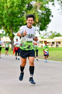 BIB: 
                            <button type="button" onclick="openModal(3719934)" class="btn btn-primary btn-sm float-right btn-popup" data-toggle="modal" data-target=".modal-high-quality">
                        <i class="fas fa-shopping-cart"></i> Add to Cart
                    </button>
                                            <button type="button" onclick="isThisMe(3719934, true)" class="btn btn-success btn-sm float-right btn-popup btn-isme hidden" data-toggle="tooltip" data-placement="bottom" title="นี่คือรูปของคุณใช่ไหม คลิกที่นี่เพื่อเอาเข้าอัลบั้ม">
                        <i class="fas fa-plus"></i> Add to album
                    </button>
                    <button type="button" onclick="isThisMe(3719934, false)" class="btn btn-warning btn-sm float-right btn-popup btn-isnotme hidden">
                        <i class="fas fa-ban"></i> Remove from album
                    </button>