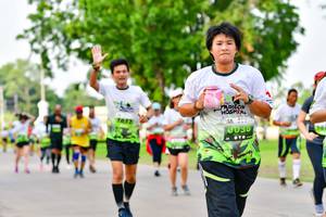 BIB: 
                            <button type="button" onclick="openModal(3719929)" class="btn btn-primary btn-sm float-right btn-popup" data-toggle="modal" data-target=".modal-high-quality">
                        <i class="fas fa-shopping-cart"></i> Add to Cart
                    </button>
                                            <button type="button" onclick="isThisMe(3719929, true)" class="btn btn-success btn-sm float-right btn-popup btn-isme hidden" data-toggle="tooltip" data-placement="bottom" title="นี่คือรูปของคุณใช่ไหม คลิกที่นี่เพื่อเอาเข้าอัลบั้ม">
                        <i class="fas fa-plus"></i> Add to album
                    </button>
                    <button type="button" onclick="isThisMe(3719929, false)" class="btn btn-warning btn-sm float-right btn-popup btn-isnotme hidden">
                        <i class="fas fa-ban"></i> Remove from album
                    </button>