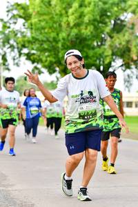 BIB: 
                            <button type="button" onclick="openModal(3720901)" class="btn btn-primary btn-sm float-right btn-popup" data-toggle="modal" data-target=".modal-high-quality">
                        <i class="fas fa-shopping-cart"></i> Add to Cart
                    </button>
                                            <button type="button" onclick="isThisMe(3720901, true)" class="btn btn-success btn-sm float-right btn-popup btn-isme hidden" data-toggle="tooltip" data-placement="bottom" title="นี่คือรูปของคุณใช่ไหม คลิกที่นี่เพื่อเอาเข้าอัลบั้ม">
                        <i class="fas fa-plus"></i> Add to album
                    </button>
                    <button type="button" onclick="isThisMe(3720901, false)" class="btn btn-warning btn-sm float-right btn-popup btn-isnotme hidden">
                        <i class="fas fa-ban"></i> Remove from album
                    </button>