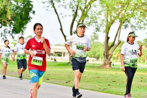 BIB: 2317
                            <button type="button" onclick="openModal(3720723)" class="btn btn-primary btn-sm float-right btn-popup" data-toggle="modal" data-target=".modal-high-quality">
                        <i class="fas fa-shopping-cart"></i> Add to Cart
                    </button>
                                            <button type="button" onclick="isThisMe(3720723, true)" class="btn btn-success btn-sm float-right btn-popup btn-isme hidden" data-toggle="tooltip" data-placement="bottom" title="นี่คือรูปของคุณใช่ไหม คลิกที่นี่เพื่อเอาเข้าอัลบั้ม">
                        <i class="fas fa-plus"></i> Add to album
                    </button>
                    <button type="button" onclick="isThisMe(3720723, false)" class="btn btn-warning btn-sm float-right btn-popup btn-isnotme hidden">
                        <i class="fas fa-ban"></i> Remove from album
                    </button>