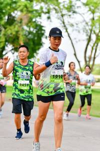 BIB: 1910, 2459
                            <button type="button" onclick="openModal(3719457)" class="btn btn-primary btn-sm float-right btn-popup" data-toggle="modal" data-target=".modal-high-quality">
                        <i class="fas fa-shopping-cart"></i> Add to Cart
                    </button>
                                            <button type="button" onclick="isThisMe(3719457, true)" class="btn btn-success btn-sm float-right btn-popup btn-isme hidden" data-toggle="tooltip" data-placement="bottom" title="นี่คือรูปของคุณใช่ไหม คลิกที่นี่เพื่อเอาเข้าอัลบั้ม">
                        <i class="fas fa-plus"></i> Add to album
                    </button>
                    <button type="button" onclick="isThisMe(3719457, false)" class="btn btn-warning btn-sm float-right btn-popup btn-isnotme hidden">
                        <i class="fas fa-ban"></i> Remove from album
                    </button>