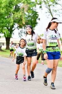 BIB: 2071
                            <button type="button" onclick="openModal(3721549)" class="btn btn-primary btn-sm float-right btn-popup" data-toggle="modal" data-target=".modal-high-quality">
                        <i class="fas fa-shopping-cart"></i> Add to Cart
                    </button>
                                            <button type="button" onclick="isThisMe(3721549, true)" class="btn btn-success btn-sm float-right btn-popup btn-isme hidden" data-toggle="tooltip" data-placement="bottom" title="นี่คือรูปของคุณใช่ไหม คลิกที่นี่เพื่อเอาเข้าอัลบั้ม">
                        <i class="fas fa-plus"></i> Add to album
                    </button>
                    <button type="button" onclick="isThisMe(3721549, false)" class="btn btn-warning btn-sm float-right btn-popup btn-isnotme hidden">
                        <i class="fas fa-ban"></i> Remove from album
                    </button>