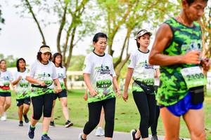 BIB: 
                            <button type="button" onclick="openModal(3718915)" class="btn btn-primary btn-sm float-right btn-popup" data-toggle="modal" data-target=".modal-high-quality">
                        <i class="fas fa-shopping-cart"></i> Add to Cart
                    </button>
                                            <button type="button" onclick="isThisMe(3718915, true)" class="btn btn-success btn-sm float-right btn-popup btn-isme hidden" data-toggle="tooltip" data-placement="bottom" title="นี่คือรูปของคุณใช่ไหม คลิกที่นี่เพื่อเอาเข้าอัลบั้ม">
                        <i class="fas fa-plus"></i> Add to album
                    </button>
                    <button type="button" onclick="isThisMe(3718915, false)" class="btn btn-warning btn-sm float-right btn-popup btn-isnotme hidden">
                        <i class="fas fa-ban"></i> Remove from album
                    </button>