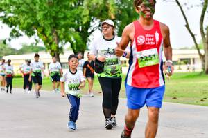 BIB: 
                            <button type="button" onclick="openModal(3720680)" class="btn btn-primary btn-sm float-right btn-popup" data-toggle="modal" data-target=".modal-high-quality">
                        <i class="fas fa-shopping-cart"></i> Add to Cart
                    </button>
                                            <button type="button" onclick="isThisMe(3720680, true)" class="btn btn-success btn-sm float-right btn-popup btn-isme hidden" data-toggle="tooltip" data-placement="bottom" title="นี่คือรูปของคุณใช่ไหม คลิกที่นี่เพื่อเอาเข้าอัลบั้ม">
                        <i class="fas fa-plus"></i> Add to album
                    </button>
                    <button type="button" onclick="isThisMe(3720680, false)" class="btn btn-warning btn-sm float-right btn-popup btn-isnotme hidden">
                        <i class="fas fa-ban"></i> Remove from album
                    </button>