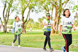 BIB: 
                            <button type="button" onclick="openModal(3720785)" class="btn btn-primary btn-sm float-right btn-popup" data-toggle="modal" data-target=".modal-high-quality">
                        <i class="fas fa-shopping-cart"></i> Add to Cart
                    </button>
                                            <button type="button" onclick="isThisMe(3720785, true)" class="btn btn-success btn-sm float-right btn-popup btn-isme hidden" data-toggle="tooltip" data-placement="bottom" title="นี่คือรูปของคุณใช่ไหม คลิกที่นี่เพื่อเอาเข้าอัลบั้ม">
                        <i class="fas fa-plus"></i> Add to album
                    </button>
                    <button type="button" onclick="isThisMe(3720785, false)" class="btn btn-warning btn-sm float-right btn-popup btn-isnotme hidden">
                        <i class="fas fa-ban"></i> Remove from album
                    </button>