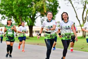 BIB: 
                            <button type="button" onclick="openModal(3718552)" class="btn btn-primary btn-sm float-right btn-popup" data-toggle="modal" data-target=".modal-high-quality">
                        <i class="fas fa-shopping-cart"></i> Add to Cart
                    </button>
                                            <button type="button" onclick="isThisMe(3718552, true)" class="btn btn-success btn-sm float-right btn-popup btn-isme hidden" data-toggle="tooltip" data-placement="bottom" title="นี่คือรูปของคุณใช่ไหม คลิกที่นี่เพื่อเอาเข้าอัลบั้ม">
                        <i class="fas fa-plus"></i> Add to album
                    </button>
                    <button type="button" onclick="isThisMe(3718552, false)" class="btn btn-warning btn-sm float-right btn-popup btn-isnotme hidden">
                        <i class="fas fa-ban"></i> Remove from album
                    </button>