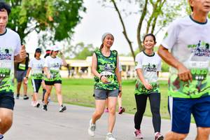 BIB: 
                            <button type="button" onclick="openModal(3719561)" class="btn btn-primary btn-sm float-right btn-popup" data-toggle="modal" data-target=".modal-high-quality">
                        <i class="fas fa-shopping-cart"></i> Add to Cart
                    </button>
                                            <button type="button" onclick="isThisMe(3719561, true)" class="btn btn-success btn-sm float-right btn-popup btn-isme hidden" data-toggle="tooltip" data-placement="bottom" title="นี่คือรูปของคุณใช่ไหม คลิกที่นี่เพื่อเอาเข้าอัลบั้ม">
                        <i class="fas fa-plus"></i> Add to album
                    </button>
                    <button type="button" onclick="isThisMe(3719561, false)" class="btn btn-warning btn-sm float-right btn-popup btn-isnotme hidden">
                        <i class="fas fa-ban"></i> Remove from album
                    </button>