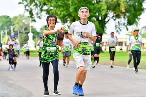 BIB: 
                            <button type="button" onclick="openModal(3720780)" class="btn btn-primary btn-sm float-right btn-popup" data-toggle="modal" data-target=".modal-high-quality">
                        <i class="fas fa-shopping-cart"></i> Add to Cart
                    </button>
                                            <button type="button" onclick="isThisMe(3720780, true)" class="btn btn-success btn-sm float-right btn-popup btn-isme hidden" data-toggle="tooltip" data-placement="bottom" title="นี่คือรูปของคุณใช่ไหม คลิกที่นี่เพื่อเอาเข้าอัลบั้ม">
                        <i class="fas fa-plus"></i> Add to album
                    </button>
                    <button type="button" onclick="isThisMe(3720780, false)" class="btn btn-warning btn-sm float-right btn-popup btn-isnotme hidden">
                        <i class="fas fa-ban"></i> Remove from album
                    </button>