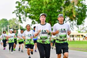 BIB: 
                            <button type="button" onclick="openModal(3718943)" class="btn btn-primary btn-sm float-right btn-popup" data-toggle="modal" data-target=".modal-high-quality">
                        <i class="fas fa-shopping-cart"></i> Add to Cart
                    </button>
                                            <button type="button" onclick="isThisMe(3718943, true)" class="btn btn-success btn-sm float-right btn-popup btn-isme hidden" data-toggle="tooltip" data-placement="bottom" title="นี่คือรูปของคุณใช่ไหม คลิกที่นี่เพื่อเอาเข้าอัลบั้ม">
                        <i class="fas fa-plus"></i> Add to album
                    </button>
                    <button type="button" onclick="isThisMe(3718943, false)" class="btn btn-warning btn-sm float-right btn-popup btn-isnotme hidden">
                        <i class="fas fa-ban"></i> Remove from album
                    </button>