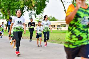 BIB: 
                            <button type="button" onclick="openModal(3719905)" class="btn btn-primary btn-sm float-right btn-popup" data-toggle="modal" data-target=".modal-high-quality">
                        <i class="fas fa-shopping-cart"></i> Add to Cart
                    </button>
                                            <button type="button" onclick="isThisMe(3719905, true)" class="btn btn-success btn-sm float-right btn-popup btn-isme hidden" data-toggle="tooltip" data-placement="bottom" title="นี่คือรูปของคุณใช่ไหม คลิกที่นี่เพื่อเอาเข้าอัลบั้ม">
                        <i class="fas fa-plus"></i> Add to album
                    </button>
                    <button type="button" onclick="isThisMe(3719905, false)" class="btn btn-warning btn-sm float-right btn-popup btn-isnotme hidden">
                        <i class="fas fa-ban"></i> Remove from album
                    </button>