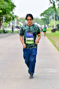 BIB: 1913
                            <button type="button" onclick="openModal(3722613)" class="btn btn-primary btn-sm float-right btn-popup" data-toggle="modal" data-target=".modal-high-quality">
                        <i class="fas fa-shopping-cart"></i> Add to Cart
                    </button>
                                            <button type="button" onclick="isThisMe(3722613, true)" class="btn btn-success btn-sm float-right btn-popup btn-isme hidden" data-toggle="tooltip" data-placement="bottom" title="นี่คือรูปของคุณใช่ไหม คลิกที่นี่เพื่อเอาเข้าอัลบั้ม">
                        <i class="fas fa-plus"></i> Add to album
                    </button>
                    <button type="button" onclick="isThisMe(3722613, false)" class="btn btn-warning btn-sm float-right btn-popup btn-isnotme hidden">
                        <i class="fas fa-ban"></i> Remove from album
                    </button>