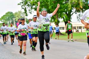 BIB: 
                            <button type="button" onclick="openModal(3718791)" class="btn btn-primary btn-sm float-right btn-popup" data-toggle="modal" data-target=".modal-high-quality">
                        <i class="fas fa-shopping-cart"></i> Add to Cart
                    </button>
                                            <button type="button" onclick="isThisMe(3718791, true)" class="btn btn-success btn-sm float-right btn-popup btn-isme hidden" data-toggle="tooltip" data-placement="bottom" title="นี่คือรูปของคุณใช่ไหม คลิกที่นี่เพื่อเอาเข้าอัลบั้ม">
                        <i class="fas fa-plus"></i> Add to album
                    </button>
                    <button type="button" onclick="isThisMe(3718791, false)" class="btn btn-warning btn-sm float-right btn-popup btn-isnotme hidden">
                        <i class="fas fa-ban"></i> Remove from album
                    </button>