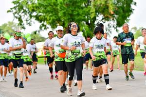 BIB: 
                            <button type="button" onclick="openModal(3720173)" class="btn btn-primary btn-sm float-right btn-popup" data-toggle="modal" data-target=".modal-high-quality">
                        <i class="fas fa-shopping-cart"></i> Add to Cart
                    </button>
                                            <button type="button" onclick="isThisMe(3720173, true)" class="btn btn-success btn-sm float-right btn-popup btn-isme hidden" data-toggle="tooltip" data-placement="bottom" title="นี่คือรูปของคุณใช่ไหม คลิกที่นี่เพื่อเอาเข้าอัลบั้ม">
                        <i class="fas fa-plus"></i> Add to album
                    </button>
                    <button type="button" onclick="isThisMe(3720173, false)" class="btn btn-warning btn-sm float-right btn-popup btn-isnotme hidden">
                        <i class="fas fa-ban"></i> Remove from album
                    </button>