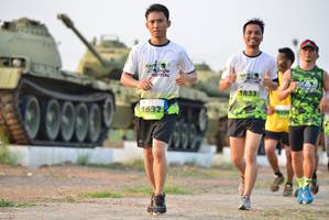 BIB: 1833, 1632
                            <button type="button" onclick="openModal(3741542)" class="btn btn-primary btn-sm float-right btn-popup" data-toggle="modal" data-target=".modal-high-quality">
                        <i class="fas fa-shopping-cart"></i> Add to Cart
                    </button>
                                            <button type="button" onclick="isThisMe(3741542, true)" class="btn btn-success btn-sm float-right btn-popup btn-isme hidden" data-toggle="tooltip" data-placement="bottom" title="นี่คือรูปของคุณใช่ไหม คลิกที่นี่เพื่อเอาเข้าอัลบั้ม">
                        <i class="fas fa-plus"></i> Add to album
                    </button>
                    <button type="button" onclick="isThisMe(3741542, false)" class="btn btn-warning btn-sm float-right btn-popup btn-isnotme hidden">
                        <i class="fas fa-ban"></i> Remove from album
                    </button>