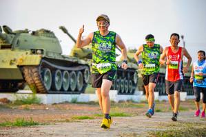 BIB: 1303, 2012
                            <button type="button" onclick="openModal(3678500)" class="btn btn-primary btn-sm float-right btn-popup" data-toggle="modal" data-target=".modal-high-quality">
                        <i class="fas fa-shopping-cart"></i> Add to Cart
                    </button>
                                            <button type="button" onclick="isThisMe(3678500, true)" class="btn btn-success btn-sm float-right btn-popup btn-isme hidden" data-toggle="tooltip" data-placement="bottom" title="นี่คือรูปของคุณใช่ไหม คลิกที่นี่เพื่อเอาเข้าอัลบั้ม">
                        <i class="fas fa-plus"></i> Add to album
                    </button>
                    <button type="button" onclick="isThisMe(3678500, false)" class="btn btn-warning btn-sm float-right btn-popup btn-isnotme hidden">
                        <i class="fas fa-ban"></i> Remove from album
                    </button>