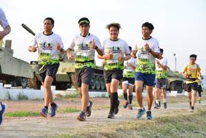 BIB: 1310, 325
                            <button type="button" onclick="openModal(3741894)" class="btn btn-primary btn-sm float-right btn-popup" data-toggle="modal" data-target=".modal-high-quality">
                        <i class="fas fa-shopping-cart"></i> Add to Cart
                    </button>
                                            <button type="button" onclick="isThisMe(3741894, true)" class="btn btn-success btn-sm float-right btn-popup btn-isme hidden" data-toggle="tooltip" data-placement="bottom" title="นี่คือรูปของคุณใช่ไหม คลิกที่นี่เพื่อเอาเข้าอัลบั้ม">
                        <i class="fas fa-plus"></i> Add to album
                    </button>
                    <button type="button" onclick="isThisMe(3741894, false)" class="btn btn-warning btn-sm float-right btn-popup btn-isnotme hidden">
                        <i class="fas fa-ban"></i> Remove from album
                    </button>