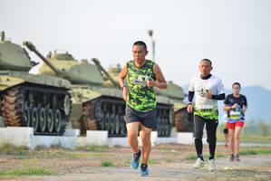 BIB: 2800
                            <button type="button" onclick="openModal(3742020)" class="btn btn-primary btn-sm float-right btn-popup" data-toggle="modal" data-target=".modal-high-quality">
                        <i class="fas fa-shopping-cart"></i> Add to Cart
                    </button>
                                            <button type="button" onclick="isThisMe(3742020, true)" class="btn btn-success btn-sm float-right btn-popup btn-isme hidden" data-toggle="tooltip" data-placement="bottom" title="นี่คือรูปของคุณใช่ไหม คลิกที่นี่เพื่อเอาเข้าอัลบั้ม">
                        <i class="fas fa-plus"></i> Add to album
                    </button>
                    <button type="button" onclick="isThisMe(3742020, false)" class="btn btn-warning btn-sm float-right btn-popup btn-isnotme hidden">
                        <i class="fas fa-ban"></i> Remove from album
                    </button>