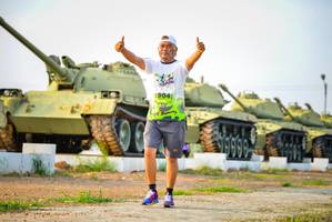 BIB: 1904
                            <button type="button" onclick="openModal(3733725)" class="btn btn-primary btn-sm float-right btn-popup" data-toggle="modal" data-target=".modal-high-quality">
                        <i class="fas fa-shopping-cart"></i> Add to Cart
                    </button>
                                            <button type="button" onclick="isThisMe(3733725, true)" class="btn btn-success btn-sm float-right btn-popup btn-isme hidden" data-toggle="tooltip" data-placement="bottom" title="นี่คือรูปของคุณใช่ไหม คลิกที่นี่เพื่อเอาเข้าอัลบั้ม">
                        <i class="fas fa-plus"></i> Add to album
                    </button>
                    <button type="button" onclick="isThisMe(3733725, false)" class="btn btn-warning btn-sm float-right btn-popup btn-isnotme hidden">
                        <i class="fas fa-ban"></i> Remove from album
                    </button>