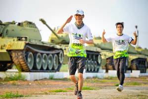 BIB: 2202
                            <button type="button" onclick="openModal(3733822)" class="btn btn-primary btn-sm float-right btn-popup" data-toggle="modal" data-target=".modal-high-quality">
                        <i class="fas fa-shopping-cart"></i> Add to Cart
                    </button>
                                            <button type="button" onclick="isThisMe(3733822, true)" class="btn btn-success btn-sm float-right btn-popup btn-isme hidden" data-toggle="tooltip" data-placement="bottom" title="นี่คือรูปของคุณใช่ไหม คลิกที่นี่เพื่อเอาเข้าอัลบั้ม">
                        <i class="fas fa-plus"></i> Add to album
                    </button>
                    <button type="button" onclick="isThisMe(3733822, false)" class="btn btn-warning btn-sm float-right btn-popup btn-isnotme hidden">
                        <i class="fas fa-ban"></i> Remove from album
                    </button>