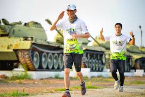 BIB: 220
                            <button type="button" onclick="openModal(3733812)" class="btn btn-primary btn-sm float-right btn-popup" data-toggle="modal" data-target=".modal-high-quality">
                        <i class="fas fa-shopping-cart"></i> Add to Cart
                    </button>
                                            <button type="button" onclick="isThisMe(3733812, true)" class="btn btn-success btn-sm float-right btn-popup btn-isme hidden" data-toggle="tooltip" data-placement="bottom" title="นี่คือรูปของคุณใช่ไหม คลิกที่นี่เพื่อเอาเข้าอัลบั้ม">
                        <i class="fas fa-plus"></i> Add to album
                    </button>
                    <button type="button" onclick="isThisMe(3733812, false)" class="btn btn-warning btn-sm float-right btn-popup btn-isnotme hidden">
                        <i class="fas fa-ban"></i> Remove from album
                    </button>