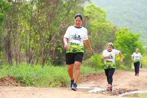 BIB: 2414
                            <button type="button" onclick="openModal(3556796)" class="btn btn-primary btn-sm float-right btn-popup" data-toggle="modal" data-target=".modal-high-quality">
                        <i class="fas fa-shopping-cart"></i> Add to Cart
                    </button>
                                            <button type="button" onclick="isThisMe(3556796, true)" class="btn btn-success btn-sm float-right btn-popup btn-isme hidden" data-toggle="tooltip" data-placement="bottom" title="นี่คือรูปของคุณใช่ไหม คลิกที่นี่เพื่อเอาเข้าอัลบั้ม">
                        <i class="fas fa-plus"></i> Add to album
                    </button>
                    <button type="button" onclick="isThisMe(3556796, false)" class="btn btn-warning btn-sm float-right btn-popup btn-isnotme hidden">
                        <i class="fas fa-ban"></i> Remove from album
                    </button>