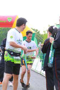 BIB: 1464, 2506
                            <button type="button" onclick="openModal(3555341)" class="btn btn-primary btn-sm float-right btn-popup" data-toggle="modal" data-target=".modal-high-quality">
                        <i class="fas fa-shopping-cart"></i> Add to Cart
                    </button>
                                            <button type="button" onclick="isThisMe(3555341, true)" class="btn btn-success btn-sm float-right btn-popup btn-isme hidden" data-toggle="tooltip" data-placement="bottom" title="นี่คือรูปของคุณใช่ไหม คลิกที่นี่เพื่อเอาเข้าอัลบั้ม">
                        <i class="fas fa-plus"></i> Add to album
                    </button>
                    <button type="button" onclick="isThisMe(3555341, false)" class="btn btn-warning btn-sm float-right btn-popup btn-isnotme hidden">
                        <i class="fas fa-ban"></i> Remove from album
                    </button>