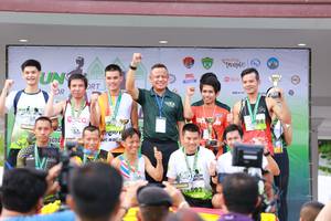 BIB: 592
                            <button type="button" onclick="openModal(3555317)" class="btn btn-primary btn-sm float-right btn-popup" data-toggle="modal" data-target=".modal-high-quality">
                        <i class="fas fa-shopping-cart"></i> Add to Cart
                    </button>
                                            <button type="button" onclick="isThisMe(3555317, true)" class="btn btn-success btn-sm float-right btn-popup btn-isme hidden" data-toggle="tooltip" data-placement="bottom" title="นี่คือรูปของคุณใช่ไหม คลิกที่นี่เพื่อเอาเข้าอัลบั้ม">
                        <i class="fas fa-plus"></i> Add to album
                    </button>
                    <button type="button" onclick="isThisMe(3555317, false)" class="btn btn-warning btn-sm float-right btn-popup btn-isnotme hidden">
                        <i class="fas fa-ban"></i> Remove from album
                    </button>