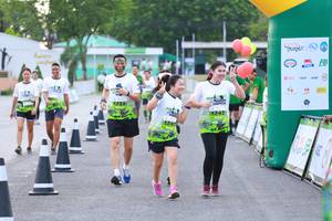 BIB: 1741, 1742, 1753
                            <button type="button" onclick="openModal(3555205)" class="btn btn-primary btn-sm float-right btn-popup" data-toggle="modal" data-target=".modal-high-quality">
                        <i class="fas fa-shopping-cart"></i> Add to Cart
                    </button>
                                            <button type="button" onclick="isThisMe(3555205, true)" class="btn btn-success btn-sm float-right btn-popup btn-isme hidden" data-toggle="tooltip" data-placement="bottom" title="นี่คือรูปของคุณใช่ไหม คลิกที่นี่เพื่อเอาเข้าอัลบั้ม">
                        <i class="fas fa-plus"></i> Add to album
                    </button>
                    <button type="button" onclick="isThisMe(3555205, false)" class="btn btn-warning btn-sm float-right btn-popup btn-isnotme hidden">
                        <i class="fas fa-ban"></i> Remove from album
                    </button>