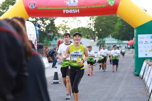 BIB: 
                            <button type="button" onclick="openModal(3555148)" class="btn btn-primary btn-sm float-right btn-popup" data-toggle="modal" data-target=".modal-high-quality">
                        <i class="fas fa-shopping-cart"></i> Add to Cart
                    </button>
                                            <button type="button" onclick="isThisMe(3555148, true)" class="btn btn-success btn-sm float-right btn-popup btn-isme hidden" data-toggle="tooltip" data-placement="bottom" title="นี่คือรูปของคุณใช่ไหม คลิกที่นี่เพื่อเอาเข้าอัลบั้ม">
                        <i class="fas fa-plus"></i> Add to album
                    </button>
                    <button type="button" onclick="isThisMe(3555148, false)" class="btn btn-warning btn-sm float-right btn-popup btn-isnotme hidden">
                        <i class="fas fa-ban"></i> Remove from album
                    </button>