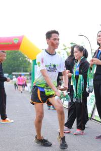 BIB: 2506
                            <button type="button" onclick="openModal(3555348)" class="btn btn-primary btn-sm float-right btn-popup" data-toggle="modal" data-target=".modal-high-quality">
                        <i class="fas fa-shopping-cart"></i> Add to Cart
                    </button>
                                            <button type="button" onclick="isThisMe(3555348, true)" class="btn btn-success btn-sm float-right btn-popup btn-isme hidden" data-toggle="tooltip" data-placement="bottom" title="นี่คือรูปของคุณใช่ไหม คลิกที่นี่เพื่อเอาเข้าอัลบั้ม">
                        <i class="fas fa-plus"></i> Add to album
                    </button>
                    <button type="button" onclick="isThisMe(3555348, false)" class="btn btn-warning btn-sm float-right btn-popup btn-isnotme hidden">
                        <i class="fas fa-ban"></i> Remove from album
                    </button>