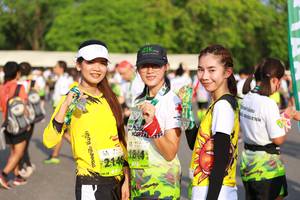 BIB: 2146, 1844, 2145
                            <button type="button" onclick="openModal(3554899)" class="btn btn-primary btn-sm float-right btn-popup" data-toggle="modal" data-target=".modal-high-quality">
                        <i class="fas fa-shopping-cart"></i> Add to Cart
                    </button>
                                            <button type="button" onclick="isThisMe(3554899, true)" class="btn btn-success btn-sm float-right btn-popup btn-isme hidden" data-toggle="tooltip" data-placement="bottom" title="นี่คือรูปของคุณใช่ไหม คลิกที่นี่เพื่อเอาเข้าอัลบั้ม">
                        <i class="fas fa-plus"></i> Add to album
                    </button>
                    <button type="button" onclick="isThisMe(3554899, false)" class="btn btn-warning btn-sm float-right btn-popup btn-isnotme hidden">
                        <i class="fas fa-ban"></i> Remove from album
                    </button>