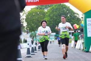 BIB: 1342, 1341
                            <button type="button" onclick="openModal(3555037)" class="btn btn-primary btn-sm float-right btn-popup" data-toggle="modal" data-target=".modal-high-quality">
                        <i class="fas fa-shopping-cart"></i> Add to Cart
                    </button>
                                            <button type="button" onclick="isThisMe(3555037, true)" class="btn btn-success btn-sm float-right btn-popup btn-isme hidden" data-toggle="tooltip" data-placement="bottom" title="นี่คือรูปของคุณใช่ไหม คลิกที่นี่เพื่อเอาเข้าอัลบั้ม">
                        <i class="fas fa-plus"></i> Add to album
                    </button>
                    <button type="button" onclick="isThisMe(3555037, false)" class="btn btn-warning btn-sm float-right btn-popup btn-isnotme hidden">
                        <i class="fas fa-ban"></i> Remove from album
                    </button>