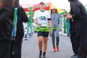 BIB: 1930
                            <button type="button" onclick="openModal(3555254)" class="btn btn-primary btn-sm float-right btn-popup" data-toggle="modal" data-target=".modal-high-quality">
                        <i class="fas fa-shopping-cart"></i> Add to Cart
                    </button>
                                            <button type="button" onclick="isThisMe(3555254, true)" class="btn btn-success btn-sm float-right btn-popup btn-isme hidden" data-toggle="tooltip" data-placement="bottom" title="นี่คือรูปของคุณใช่ไหม คลิกที่นี่เพื่อเอาเข้าอัลบั้ม">
                        <i class="fas fa-plus"></i> Add to album
                    </button>
                    <button type="button" onclick="isThisMe(3555254, false)" class="btn btn-warning btn-sm float-right btn-popup btn-isnotme hidden">
                        <i class="fas fa-ban"></i> Remove from album
                    </button>