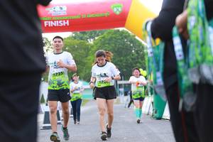 BIB: 1725, 1724
                            <button type="button" onclick="openModal(3555057)" class="btn btn-primary btn-sm float-right btn-popup" data-toggle="modal" data-target=".modal-high-quality">
                        <i class="fas fa-shopping-cart"></i> Add to Cart
                    </button>
                                            <button type="button" onclick="isThisMe(3555057, true)" class="btn btn-success btn-sm float-right btn-popup btn-isme hidden" data-toggle="tooltip" data-placement="bottom" title="นี่คือรูปของคุณใช่ไหม คลิกที่นี่เพื่อเอาเข้าอัลบั้ม">
                        <i class="fas fa-plus"></i> Add to album
                    </button>
                    <button type="button" onclick="isThisMe(3555057, false)" class="btn btn-warning btn-sm float-right btn-popup btn-isnotme hidden">
                        <i class="fas fa-ban"></i> Remove from album
                    </button>